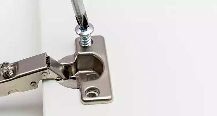 Screen Door Hinge Repair in Foster City, CA