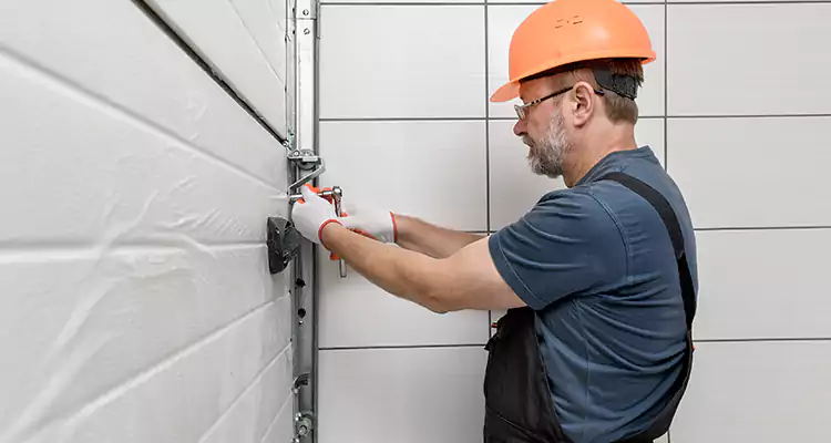 Emergency Garage Door Repair in Foster City, CA
