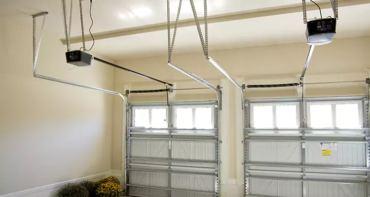 Residential Emergency Garage Door Repair in Foster City, CA