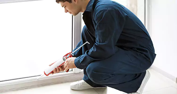 Window Glass Caulk Repair in Foster City, CA