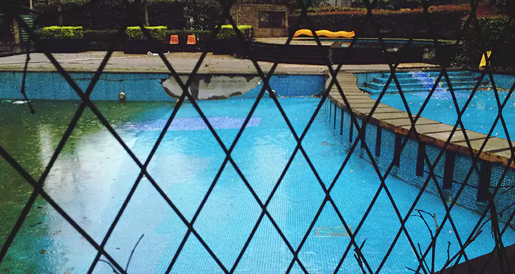 Lanai Screen Repair in Foster City, CA